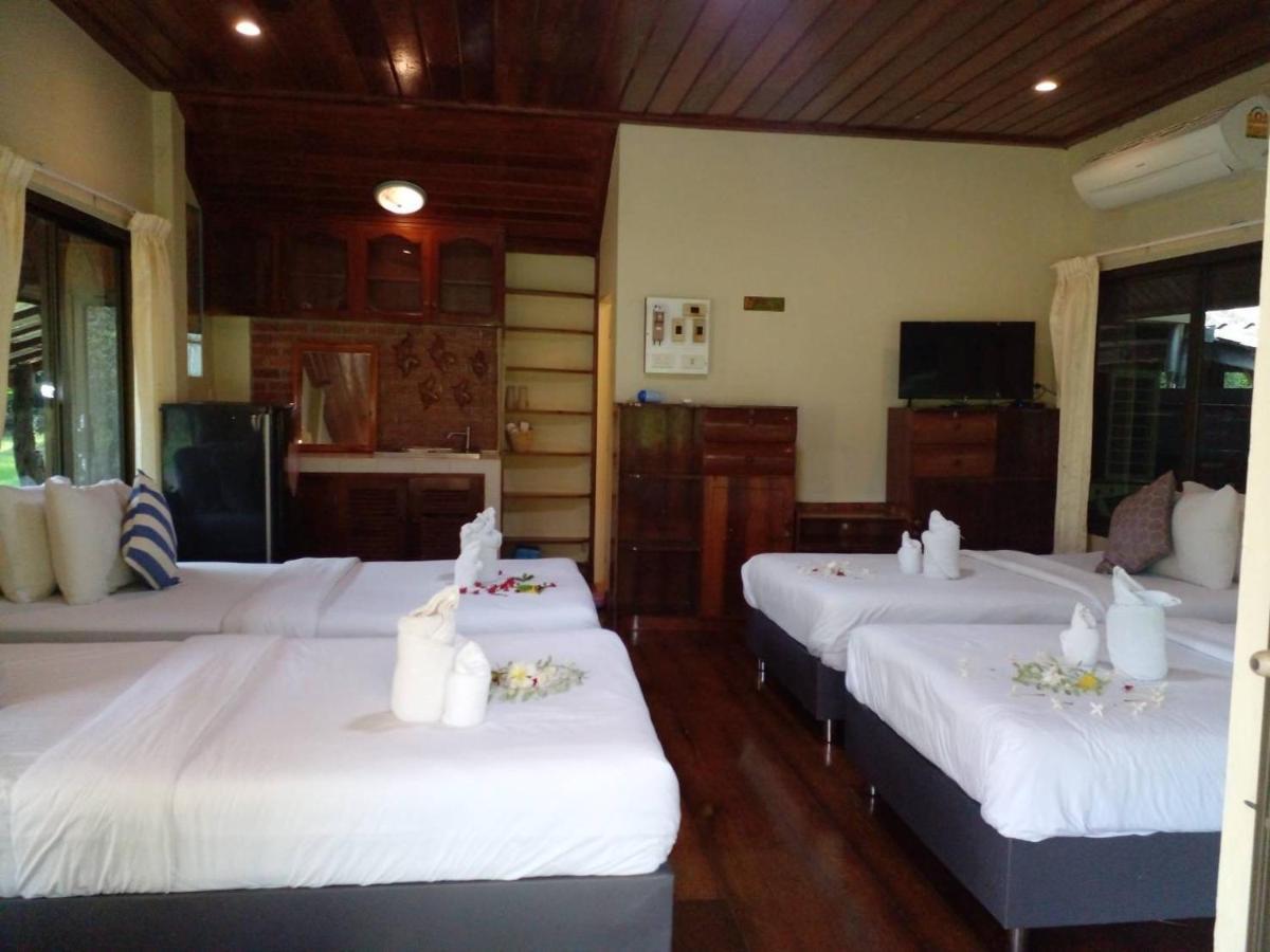 Baansuanleelawadee Resort Amphawa Exterior foto