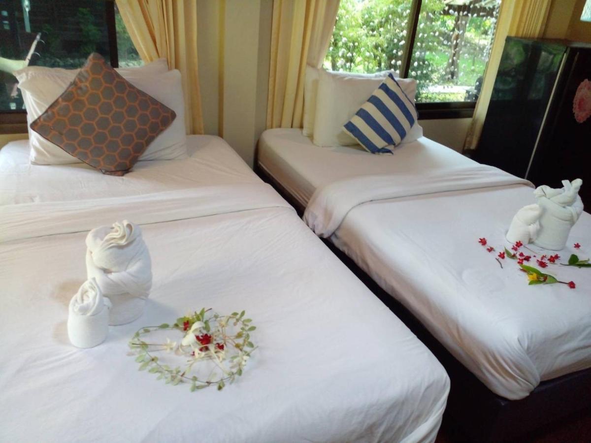 Baansuanleelawadee Resort Amphawa Exterior foto
